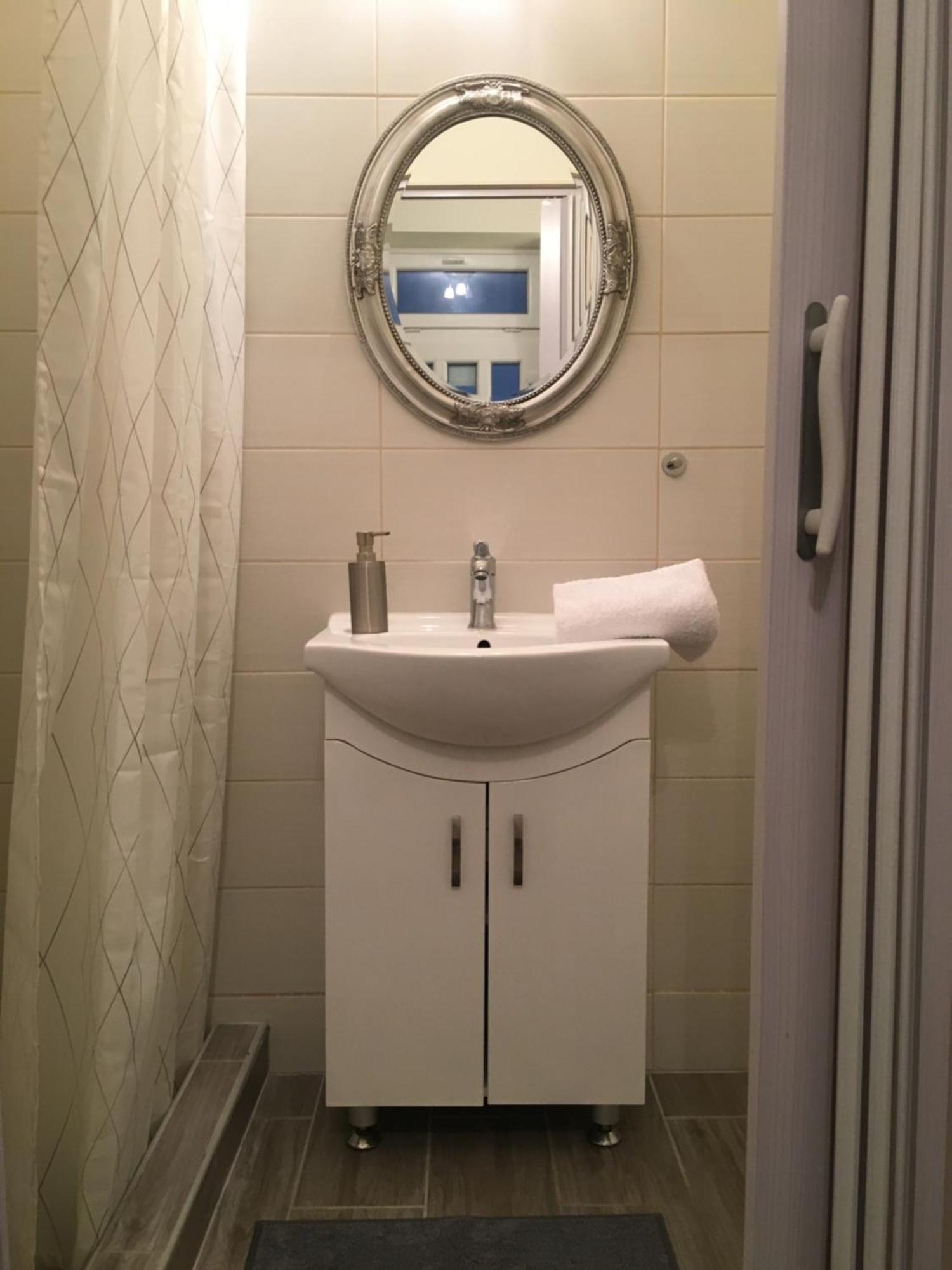Rustic Apartman Budapest Bagian luar foto