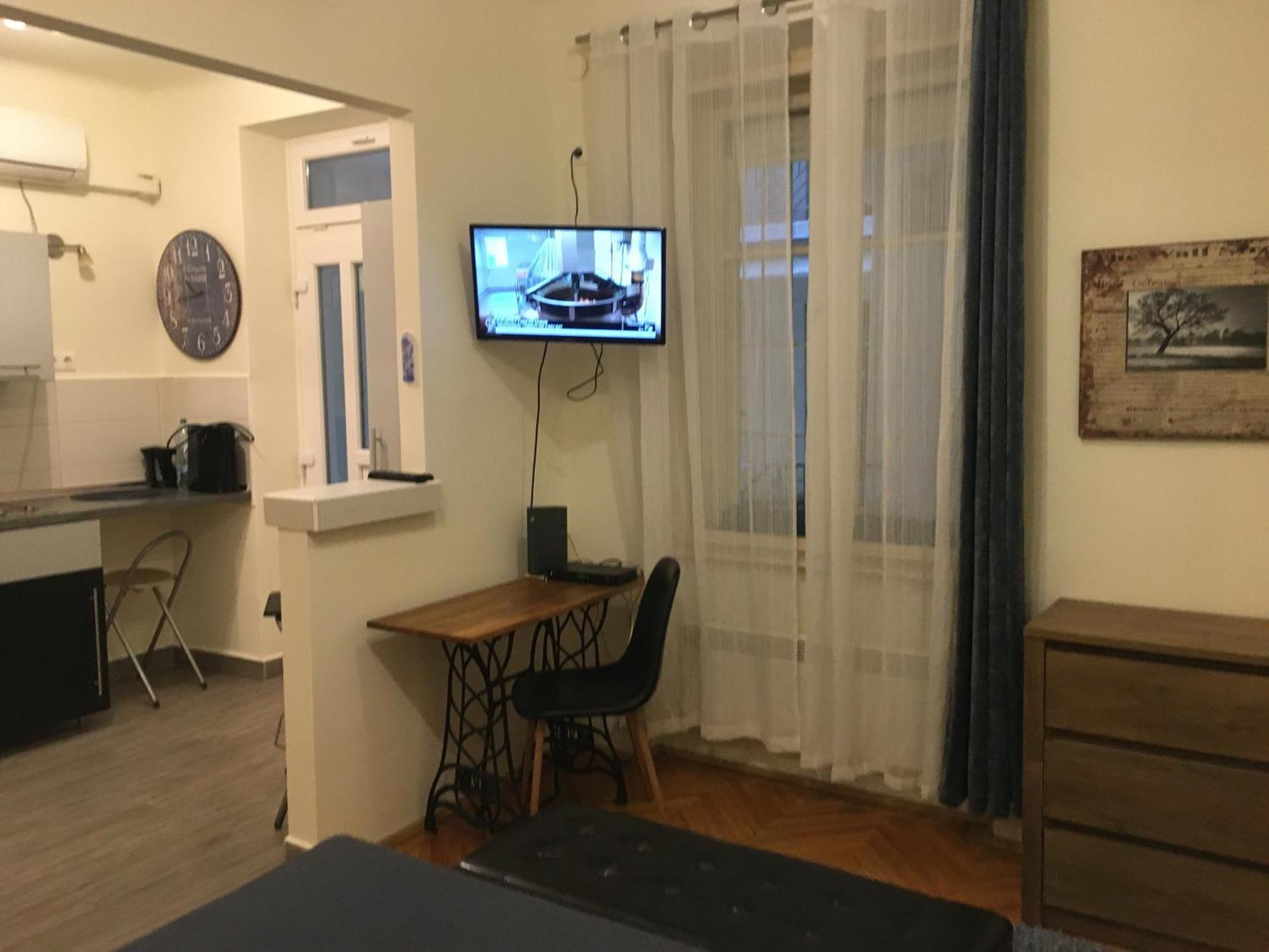 Rustic Apartman Budapest Bagian luar foto