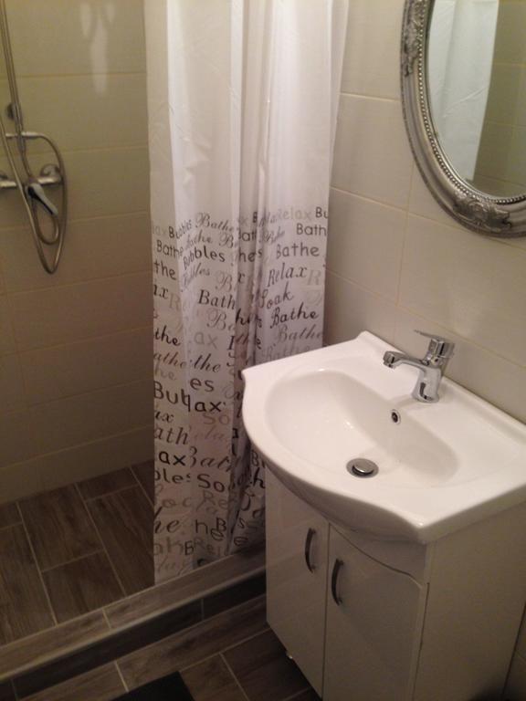 Rustic Apartman Budapest Bagian luar foto